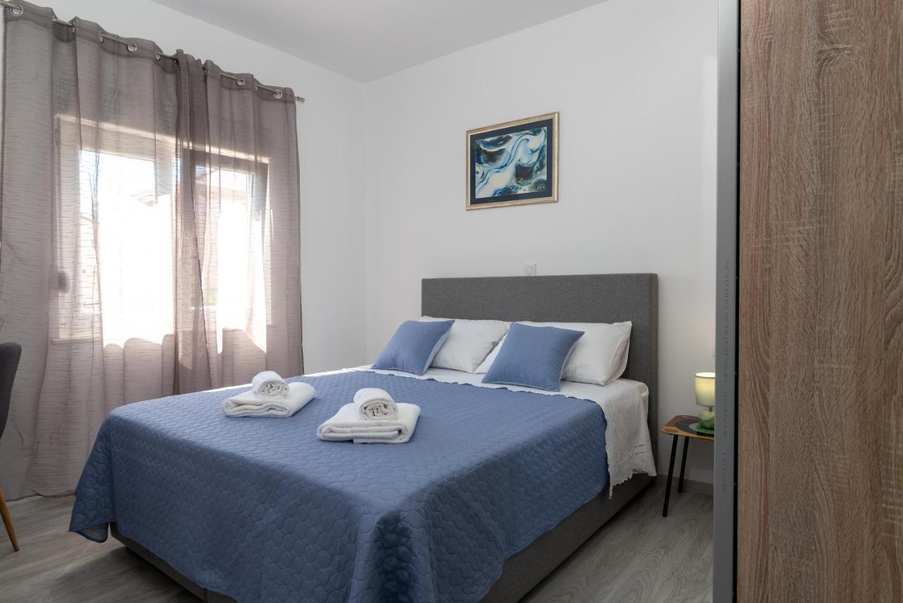 Apartmani Ante & Sime Trogir Exterior foto