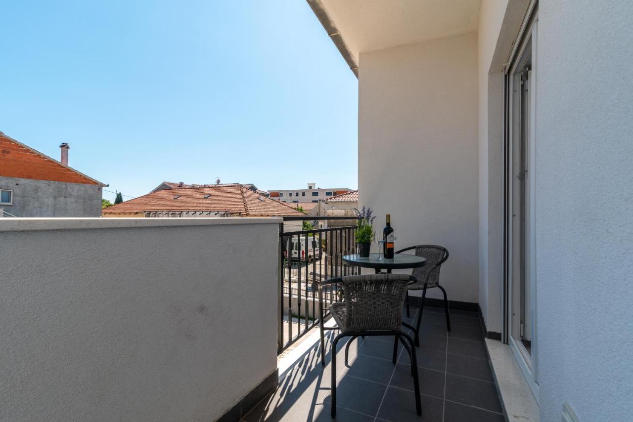 Apartmani Ante & Sime Trogir Exterior foto