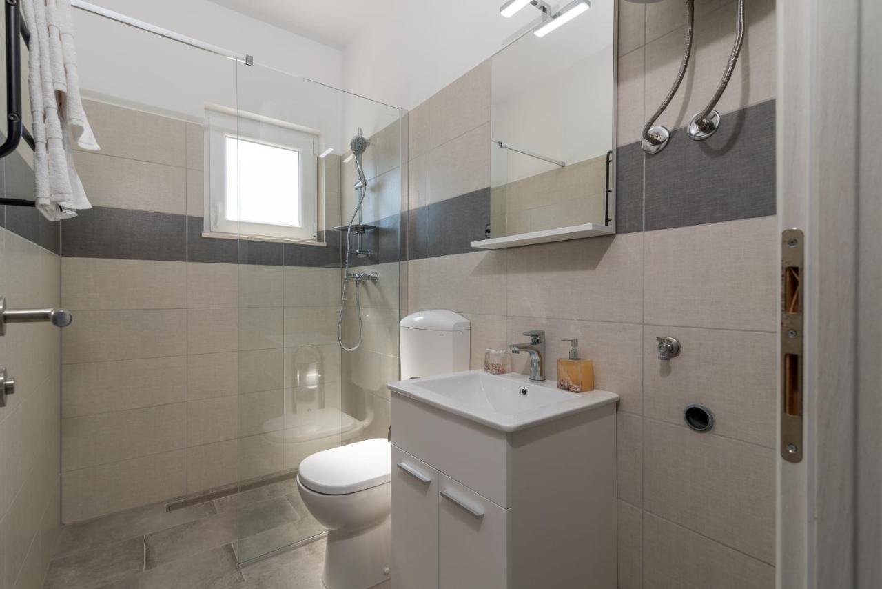 Apartmani Ante & Sime Trogir Exterior foto